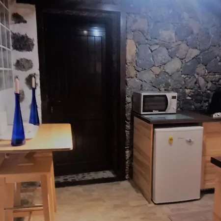 Lucia - Hervideros Macher